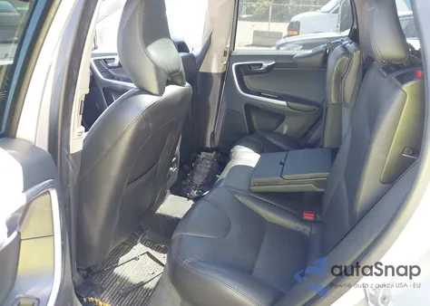 2016 Volvo Xc60 T5 Premier z USA, uszkodzony, nr VIN YV4612RK5G2831142